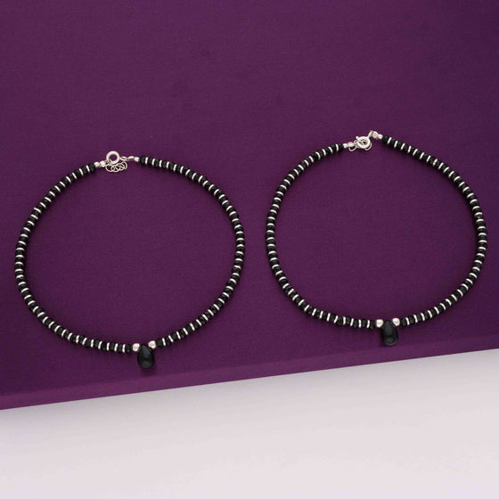 Solitary Core Black & Silver Nazaria Anklet