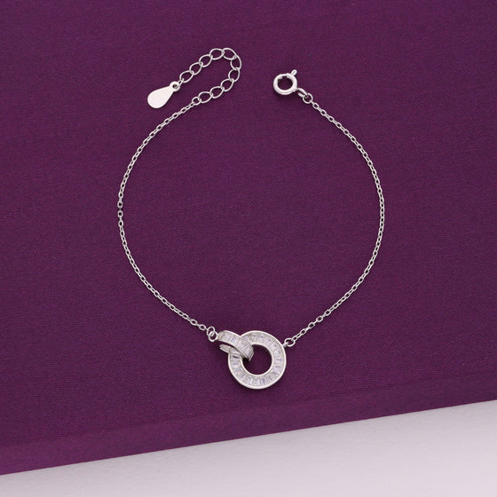 Elegant Silver Circle Charm Bracelet