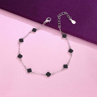 Minimalistic Clover Leaf Bracelet
