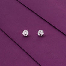  Chic Diamond Flower Stud Earrings