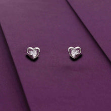  Sterling Silver Heart Solitaire Stud Earring