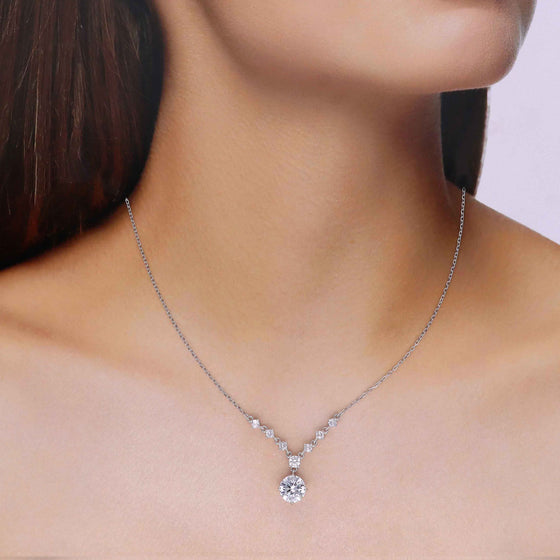 Sterling Silver Stunning Solitaire Necklace