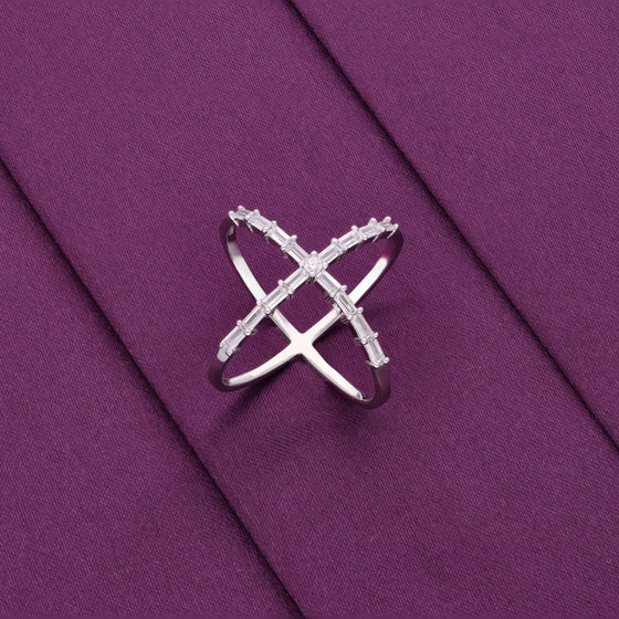 Elegant Crisscross Silver Ring