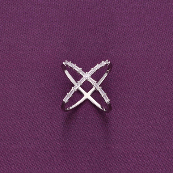 Elegant Crisscross Silver Ring