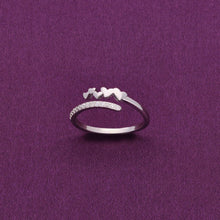  MINIMAL LINED UP HEARTS SILVER RING