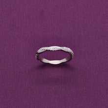  Sterling Silver Elegant Twirl Minimal Ring