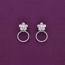  Argent Elegance Floral Silver Drop Earrings