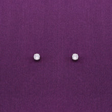  Single Solitaire Zircon Casual Silver Studs Earrings
