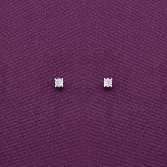Small Solitaire Zircon Casual Silver Studs Earrings