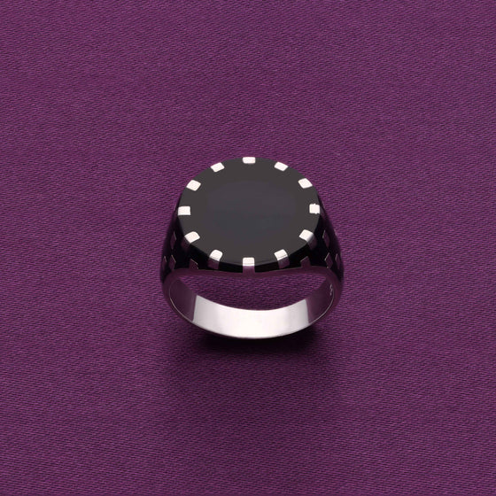 Men’s Round Onyx Silver Ring