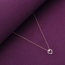  A Hearty Glint Rose Gold Chain Necklace