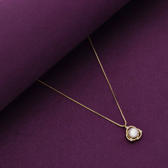 Silver Radiance Pearl Necklace