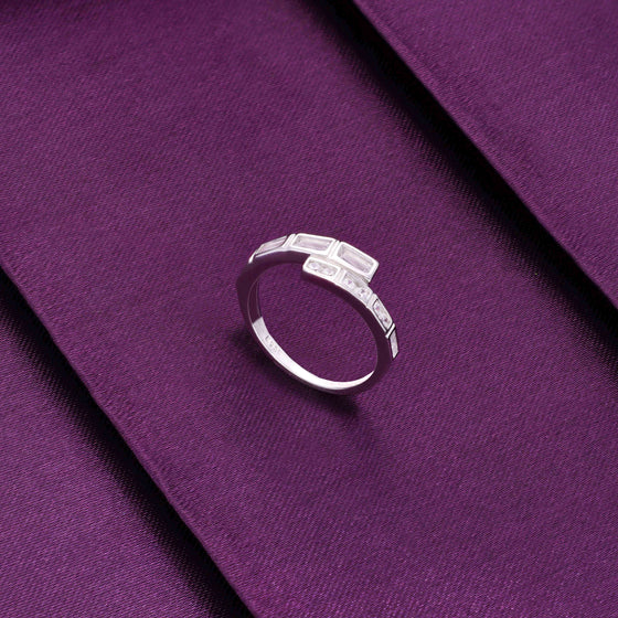 Bonded Baguette Twist Silver Minimal Ring