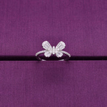  Sparkling Butterfly Silver Minimal Ring