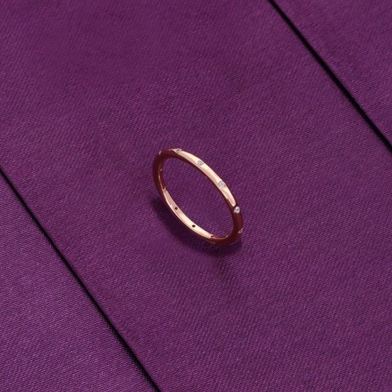 Sparkling Slits Silver Minimal Ring