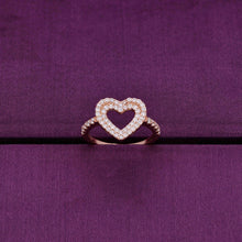  Exquisite Rose Gold Heart Ring