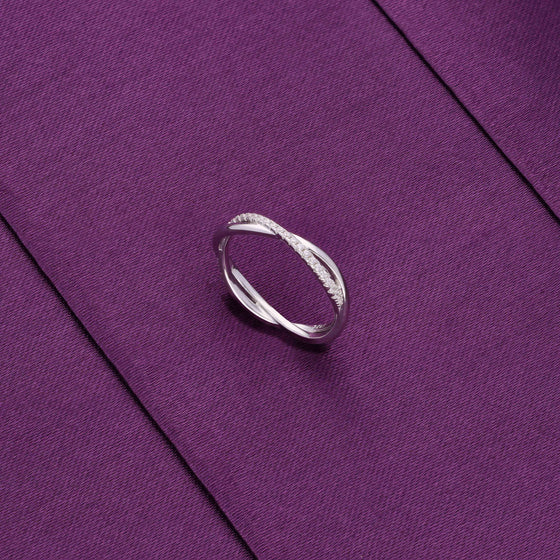 Minimalistic Twisted Band of Love Silver Ring