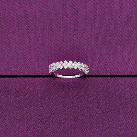 Minimalistic Studded Strands of Class Silver Ring
