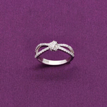  A Classic Knot Of Silver Zircon Silver Minimal Ring