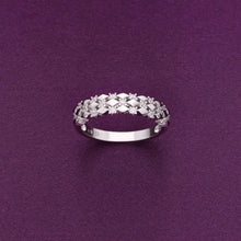  Classic Zircon Studded Silver Minimal Ring