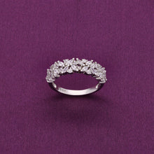 Minimalistic Studded Strands Of Class Silver Ring