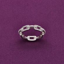  Chic Zircon Studded Link Ring