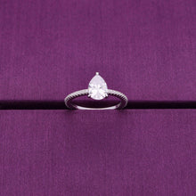  Drop-cut Solitaire Silver Ring
