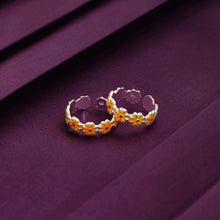  Yellow Blooms Silver Toe Ring